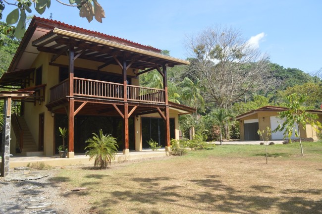 Home For Rent In Playa Pilon