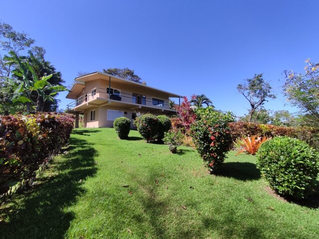 Ocean view Pavones home with apartment on 5 acres and many fruit trees